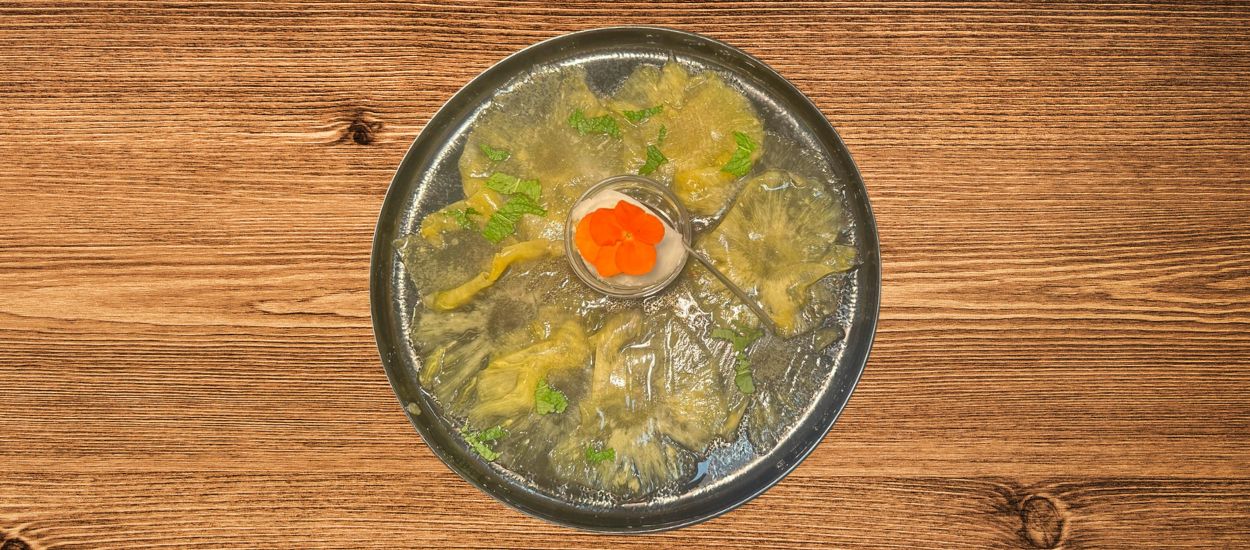 Ananas en rondelle avec une sauce vanille/citron vert maison.