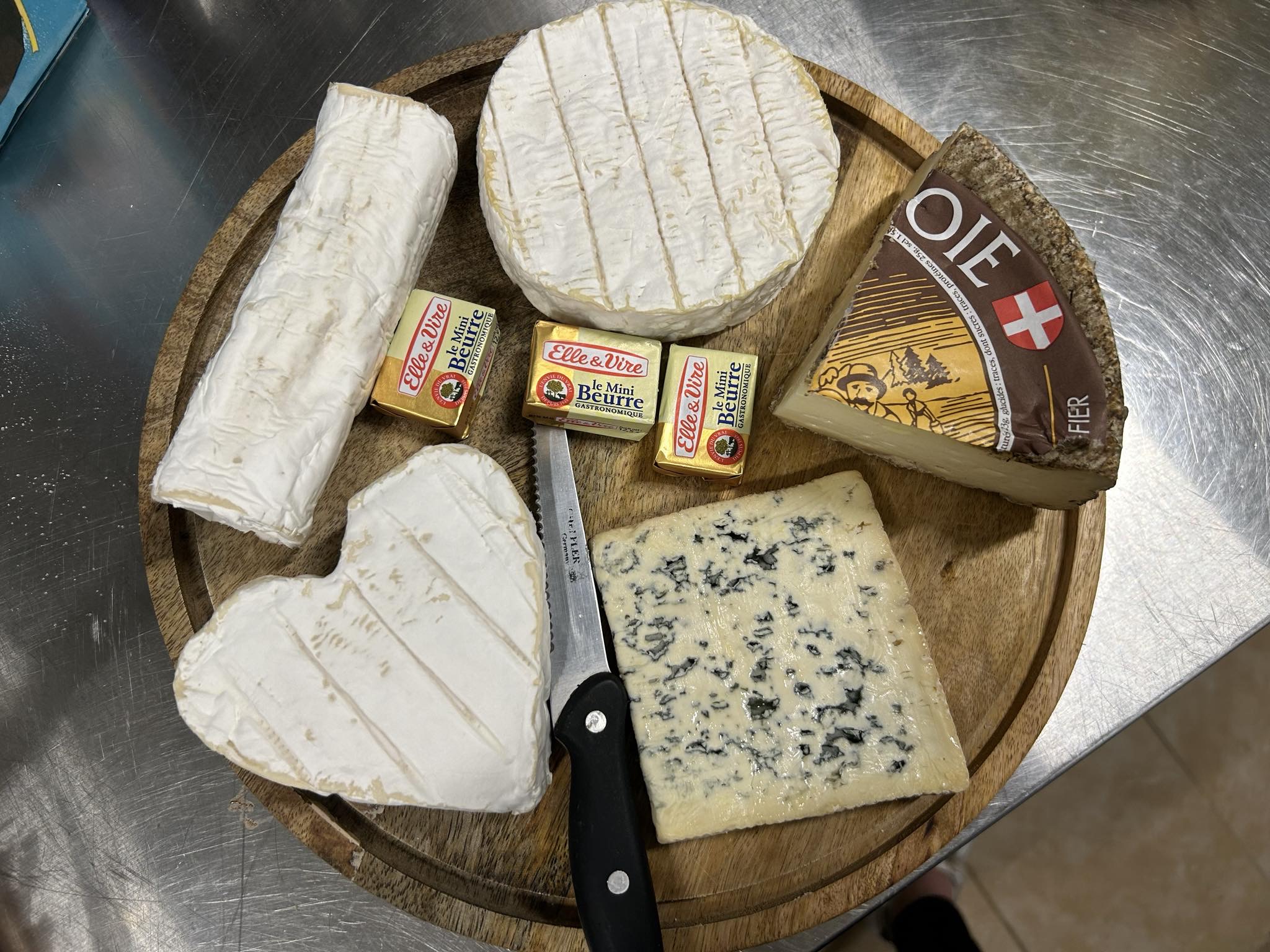 Neufchâtel, bleu, tomes de Savoie, camembert 