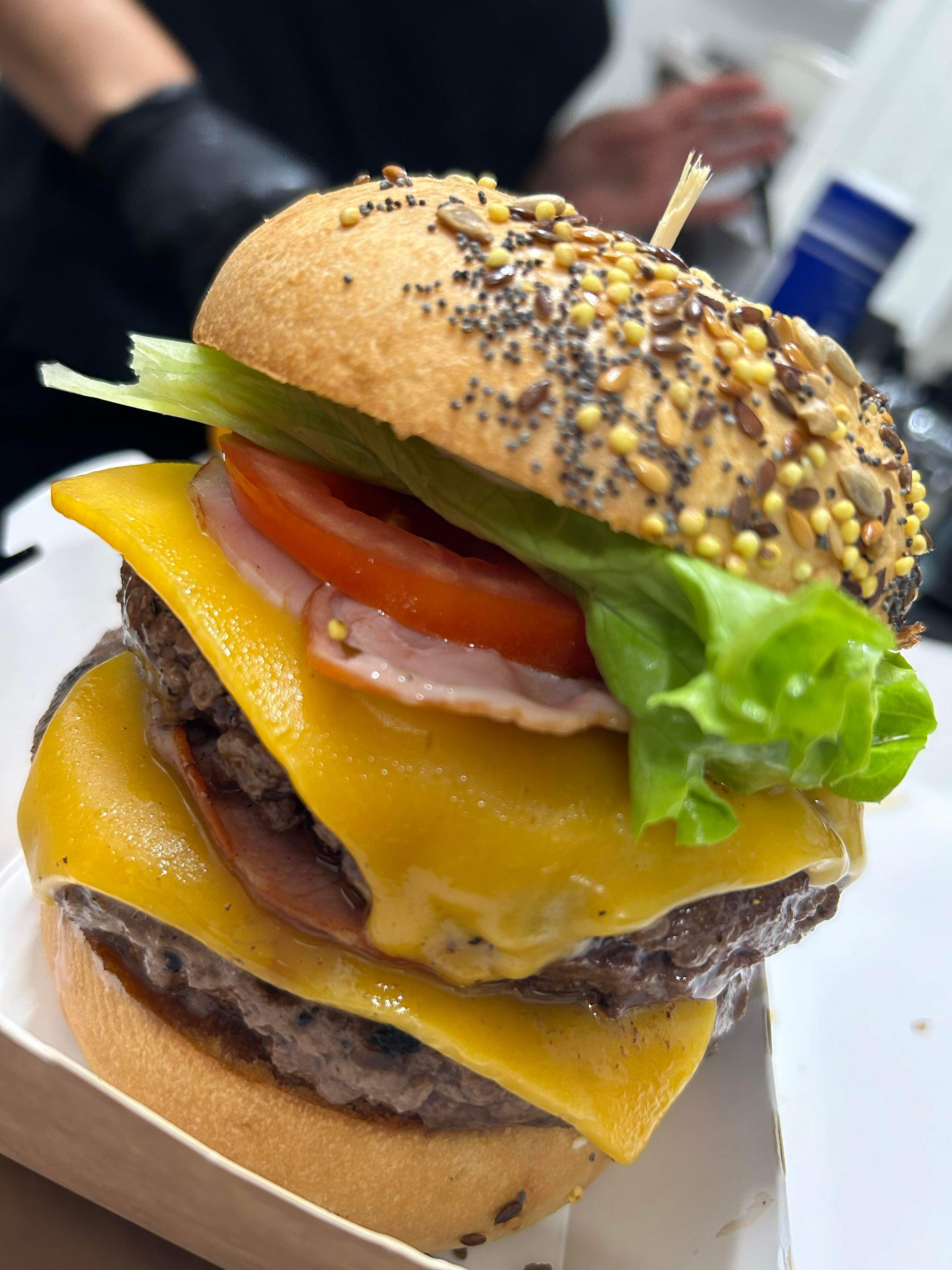 Servis avec une portion de frite